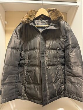 Men’s Black Down Jacket Fur Collar Size M Warm Winter Coat Thick Puffer